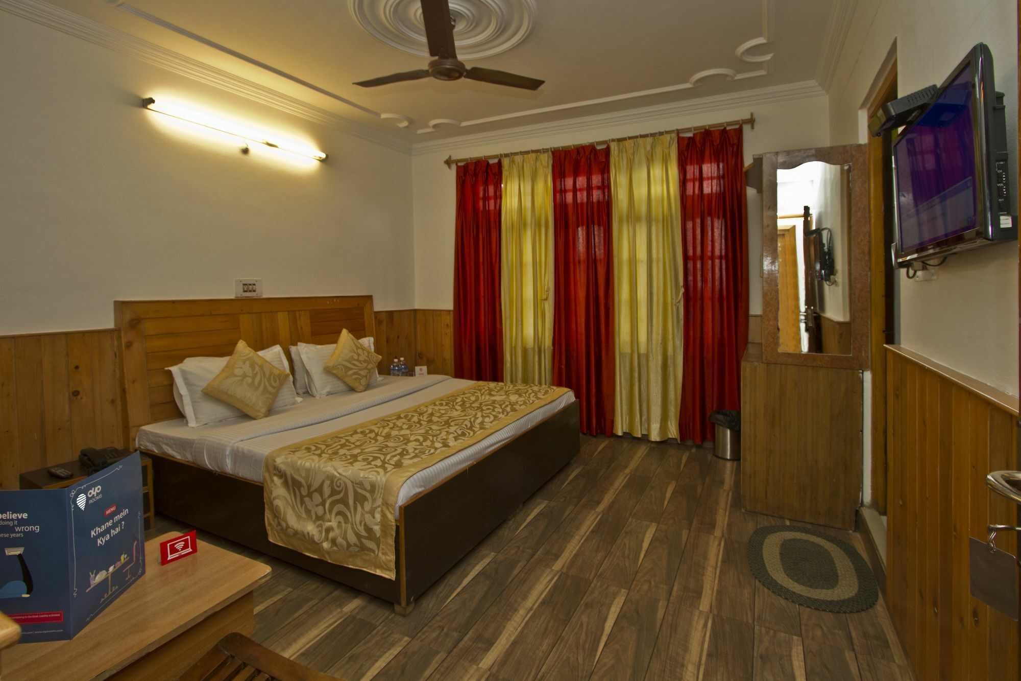 Oyo 4605 Hotel Aakarsh Dharamshala Exterior foto